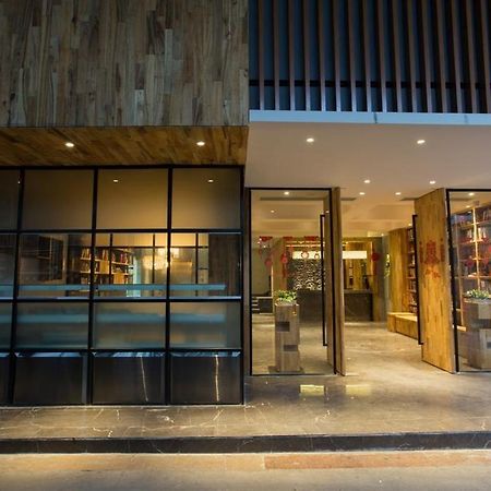 Yat House Hotel Гуанджоу Екстериор снимка