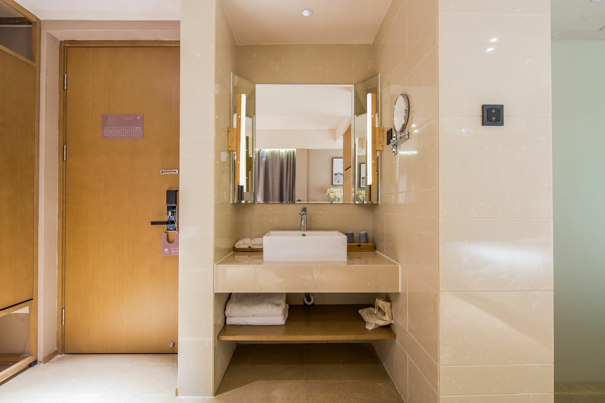 Yat House Hotel Гуанджоу Екстериор снимка